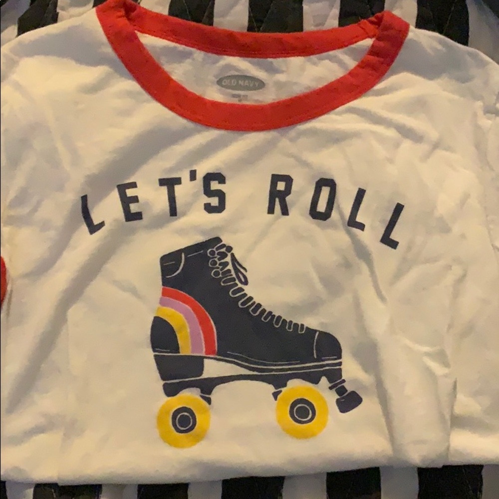 Old Navy graphic tee